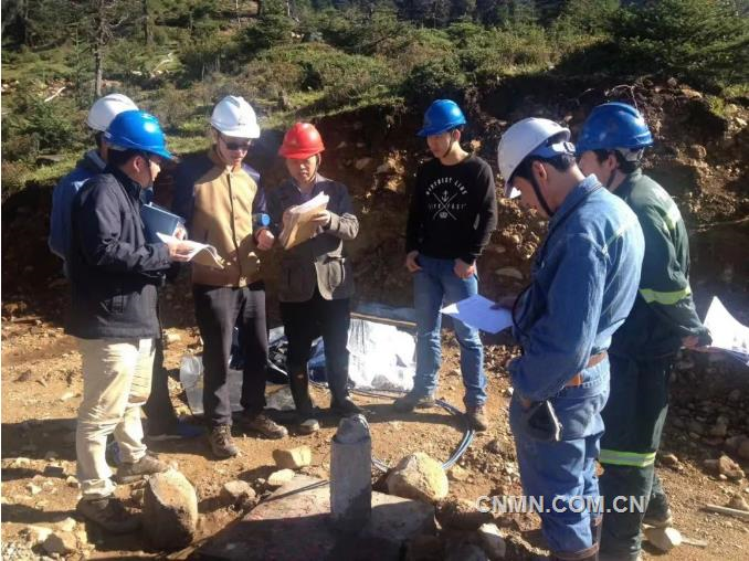 记矿冶集团矿山所地压监测技术团队